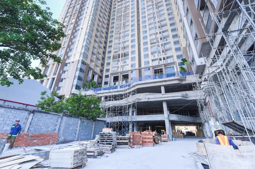 Giá căn hộ TP.HCM tăng, người trẻ dịch chuyển ra vùng giáp ranh tìm nhà ở