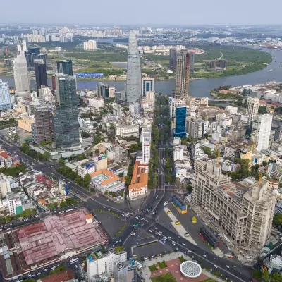 Từ metro đến 'siêu' cảng: 'Siêu' đô thị TP.HCM đang dần thành hình