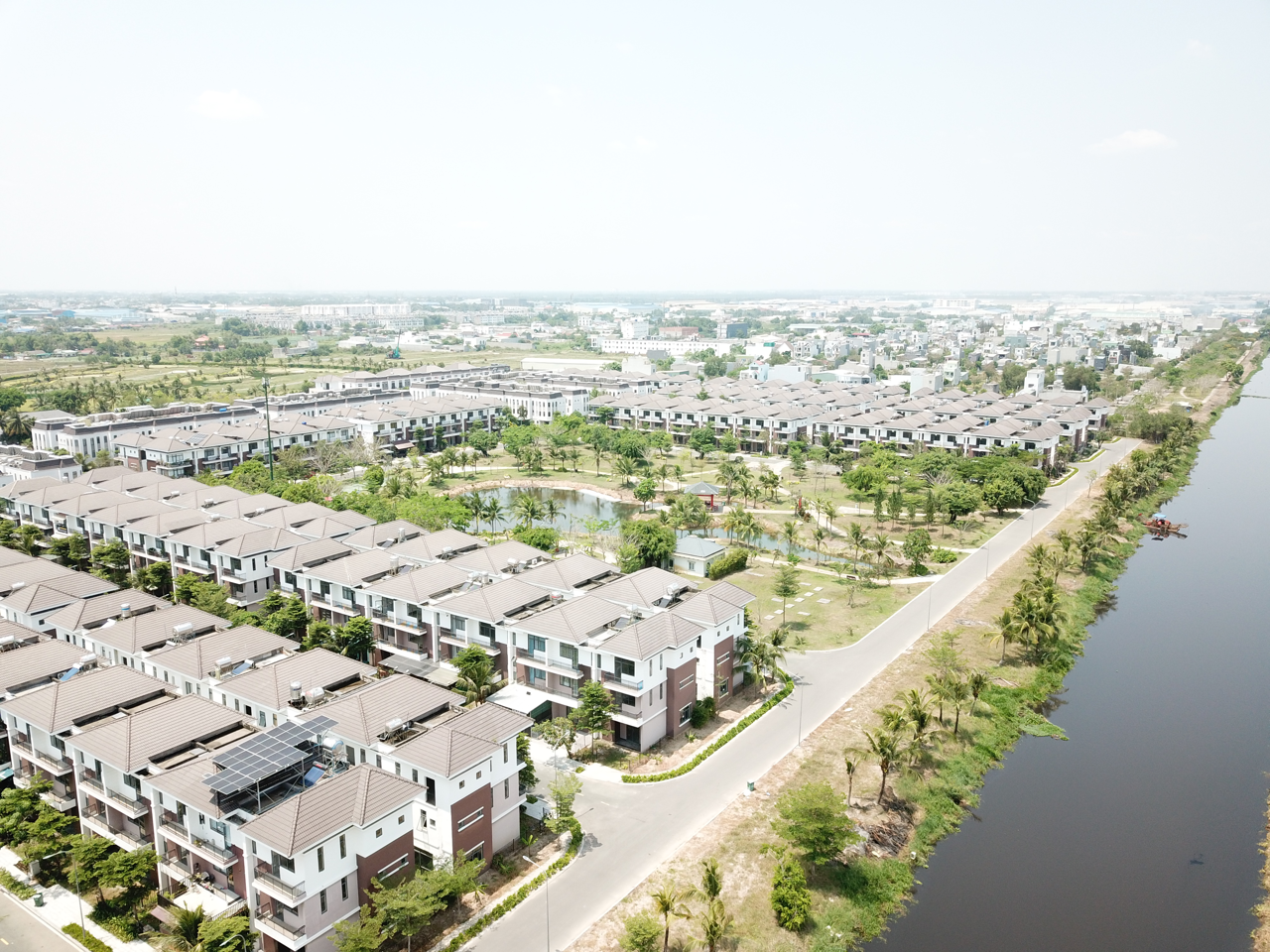 Bất động sản phía Nam năm 2025: Sản phẩm tăng mạnh, song cơ cấu vẫn mất cân đối