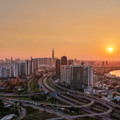 Lãi suất hạ nhiệt, dòng tiền rời ‘sóng ngắn’ tìm giá trị dài hạn