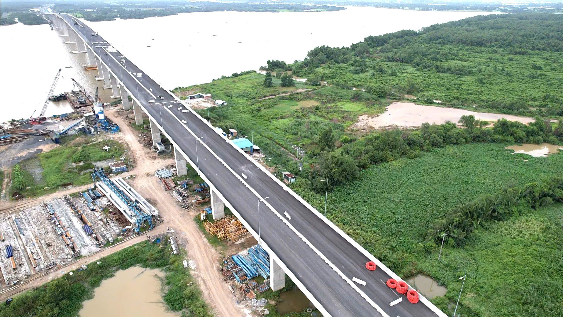 Bất động sản 24h: Sắp có thêm nhiều tuyến đường, cầu mới nối Đồng Nai - TP.HCM