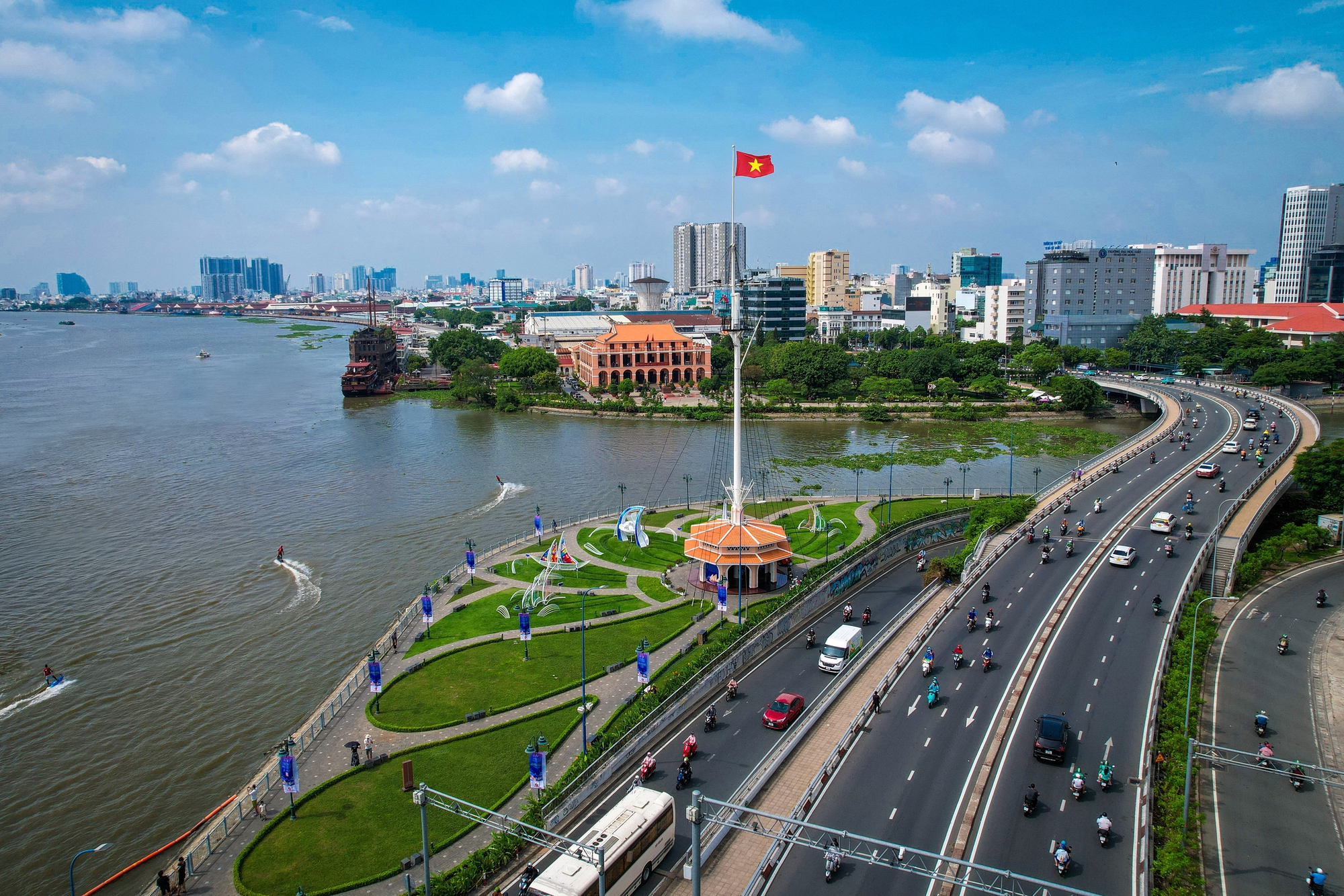 kich-ban-nao-cho-tphcm-khi-gop-them-binh-duong-va-ba-ria-vung-tau-1746718535.jpg
