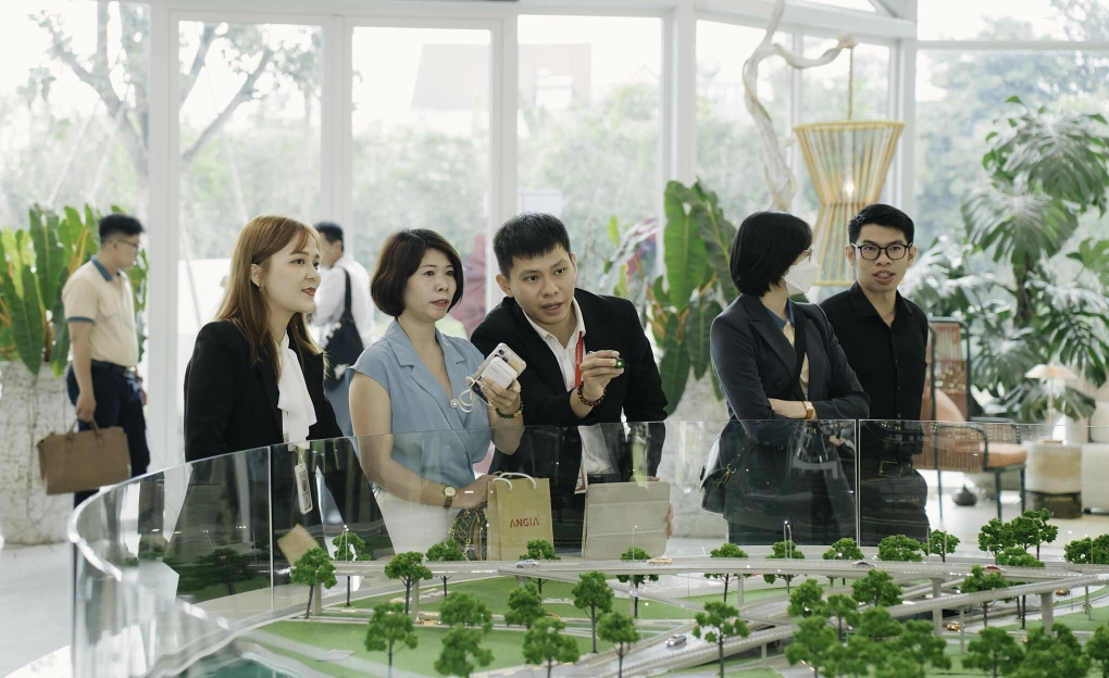 Dòng tiền địa ốc 'Nam tiến' khi giá nhà Hà Nội tiếp tục tăng