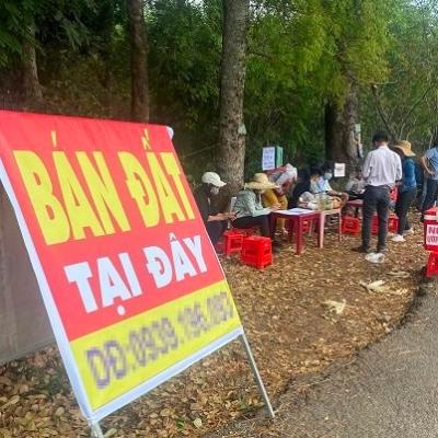 Đầu cơ gặp khó, nhà đầu tư nên “tính chuyện đường dài”