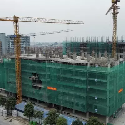 Doanh nghiệp bất động sản 'đứng ngồi không yên'