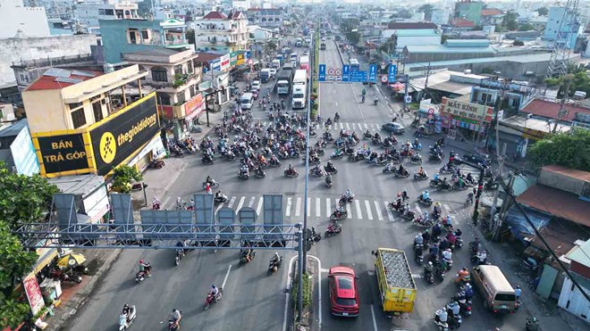 nut-giao-nga-tu-dinh.jpg