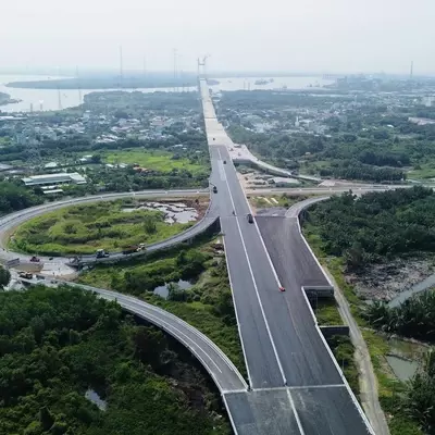 Từ bài toán giãn dân của Hà Nội sang tương lai cửa ngõ phía Tây TP. HCM