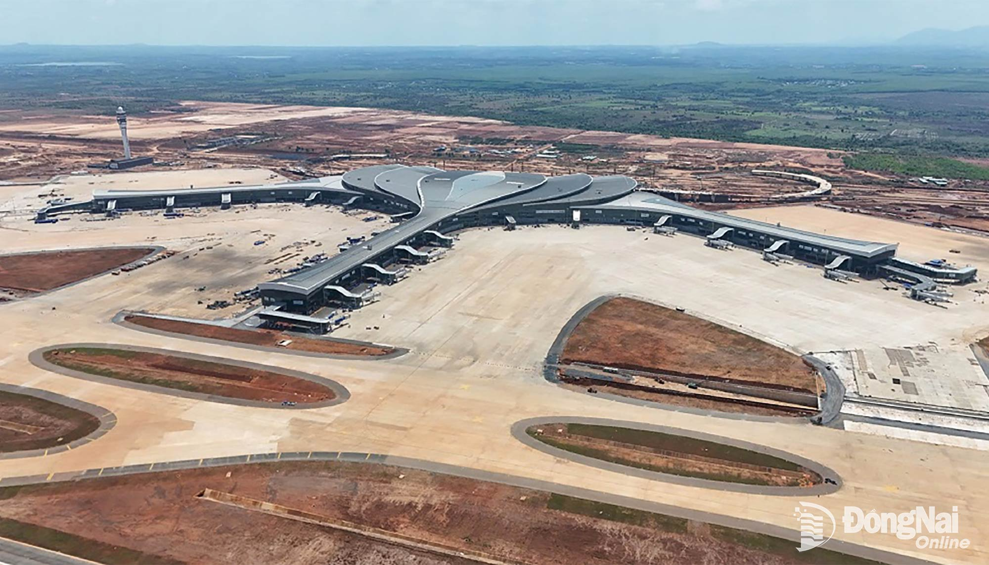 Sân bay Long Thành 16 tỷ USD khai thác thương mại vào cuối năm 2026: Loạt dự án cao tốc, metro, vành đai… dần hoàn thiện, thị trường BĐS hưởng lợi