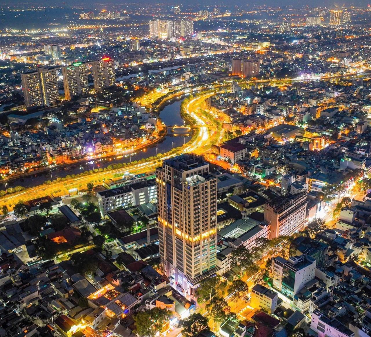 Bất động sản ít bị chi phối bởi các cú sốc ngắn hạn hơn vàng và chứng khoán